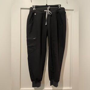FIGS black Zamora jogger, small petite